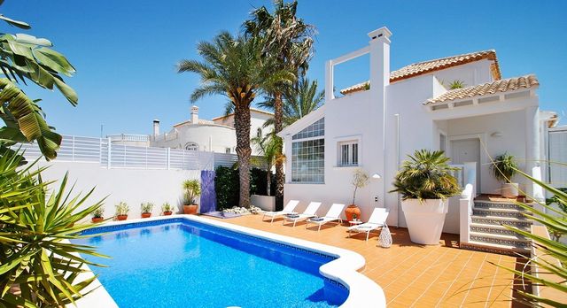 Villa in Guardamar de la Safor