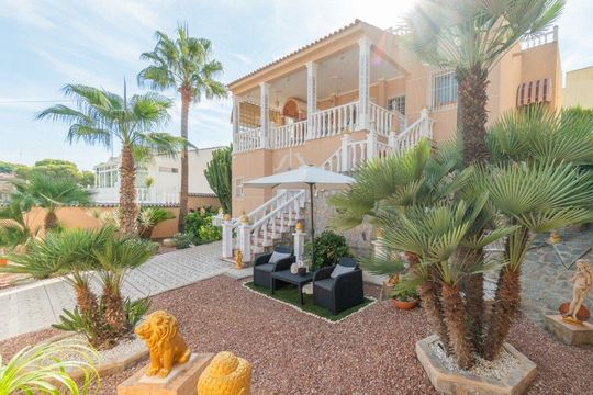 House in Los Balcones