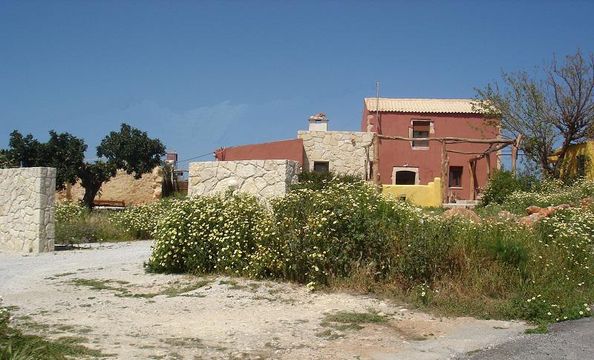 Detached house in Chorafakia