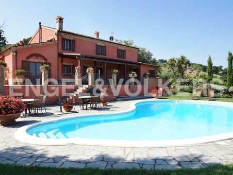 Villa in Potenza Picena