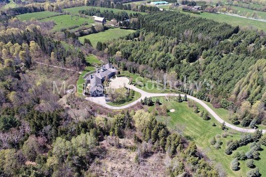 Mansion in Old Toronto