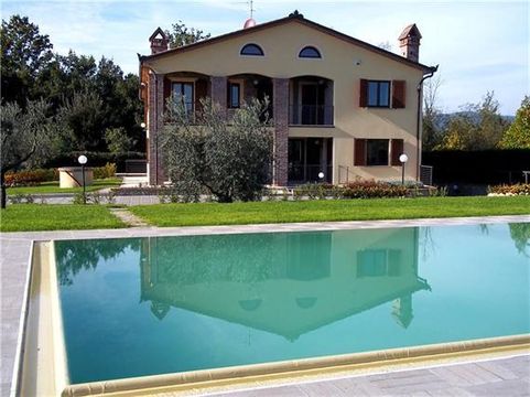 Villa in Lamporecchio