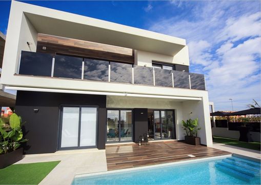 Villa in Lomas de Cabo Roig