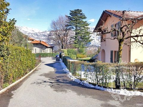 Villa in Griante