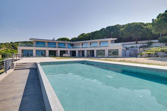 Villa in Teia