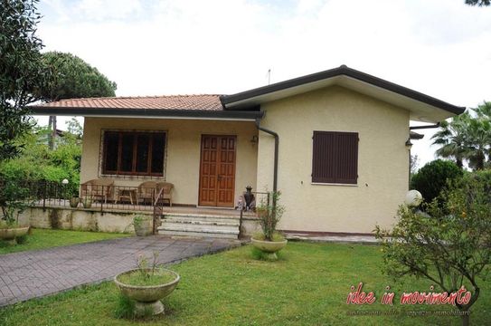 Villa in Cinquale