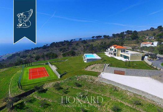 Villa in Carpasio