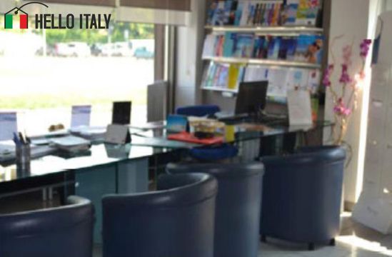 Shop in Settimo Milanese