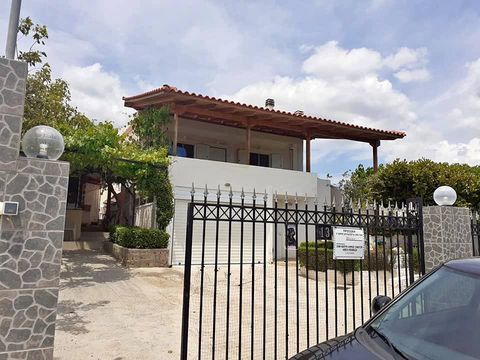 Detached house in Rafina