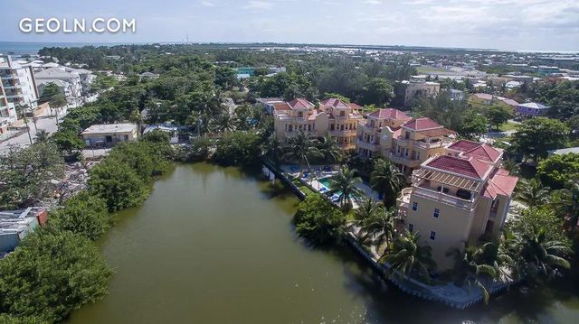 Ambergris Lake Villas in San Pedro