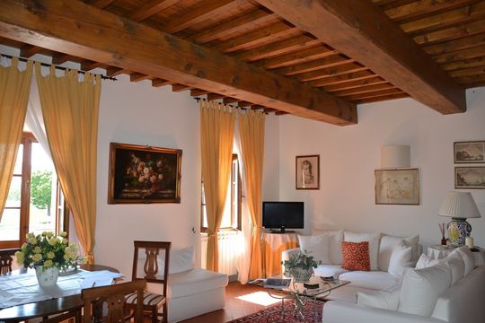 Apartment in Barberino di Val d'Elsa