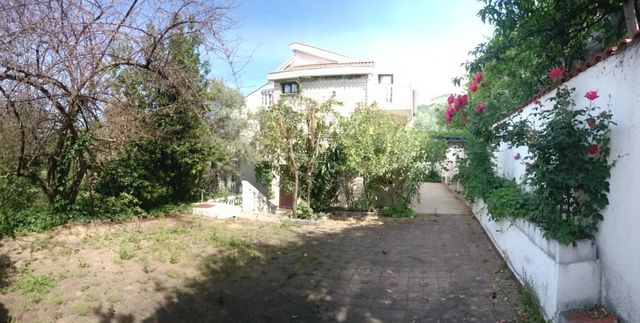 Detached house in Budva