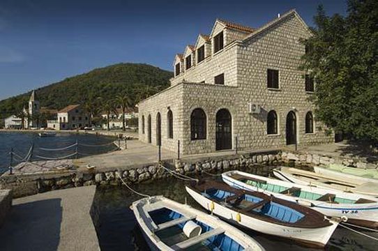 Detached house in Tivat