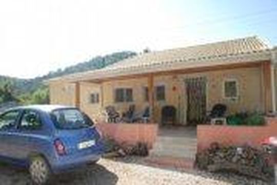 Villa in Peroulades