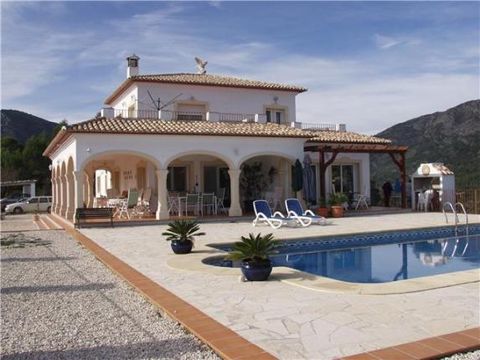 Villa in Benigembla